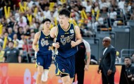 开云中国-广东绝杀奇兵多神奇：张皓嘉压哨三分绝杀 一场超前4场得分总和